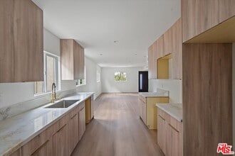 3754 Veteran Ave in Los Angeles, CA - Building Photo - Building Photo