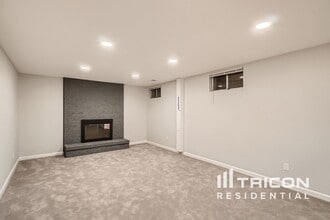 6038 W Fair Dr in Littleton, CO - Building Photo - Building Photo