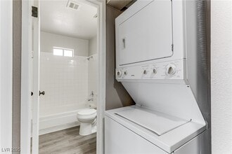 444 N 13th St in Las Vegas, NV - Building Photo - Building Photo