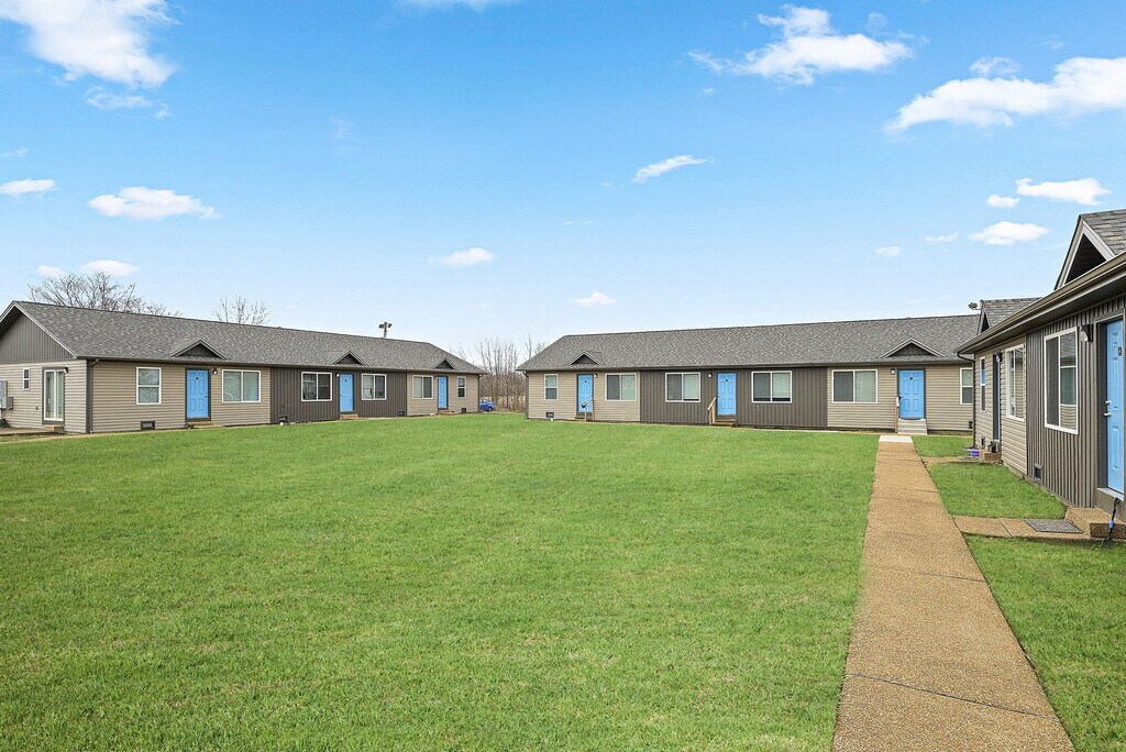 Metro Apartments at Bethalto Bethalto, IL Apartments