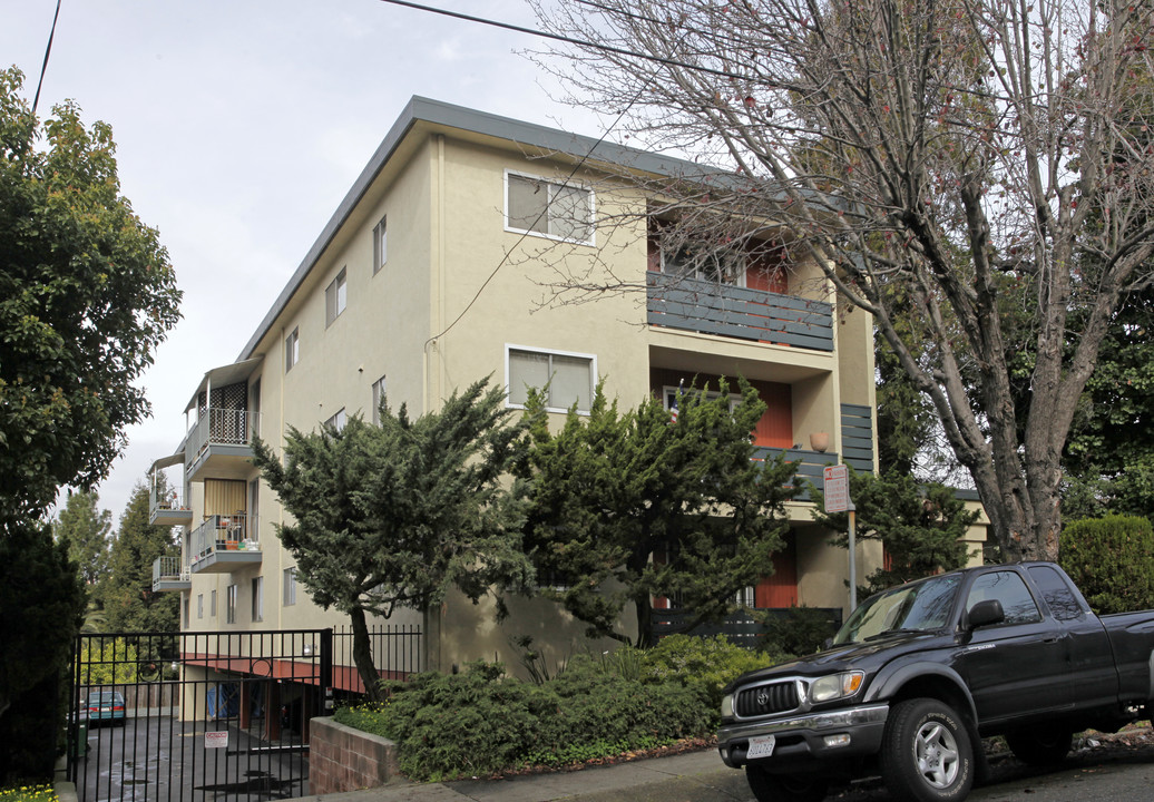 515 Vernon St in Oakland, CA - Foto de edificio