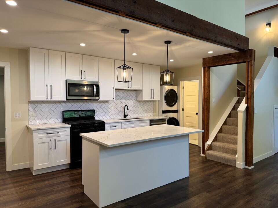 1155 Wesley Ave in Evanston, IL - Building Photo