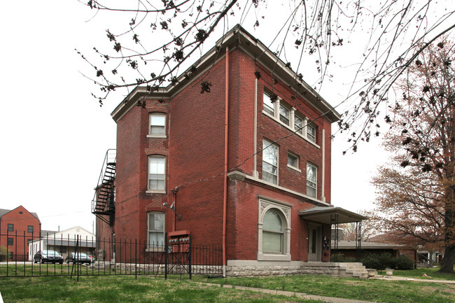 1712 S 4th St in Louisville, KY - Foto de edificio - Building Photo