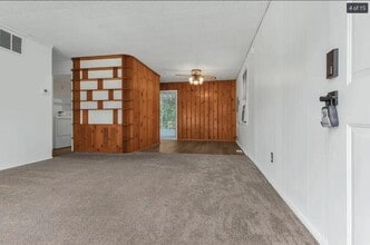 1644 Eastbrook Dr S in Columbus, OH - Building Photo - Building Photo