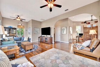 28 Michiana Dr in Terra Ceia, FL - Building Photo - Building Photo