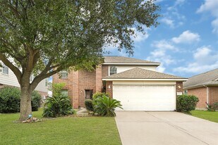 15230 Weeping Cedar Ln in Houston, TX - Building Photo