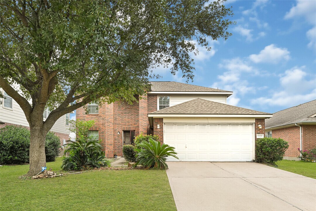 15230 Weeping Cedar Ln in Houston, TX - Building Photo