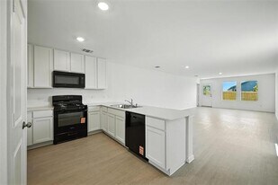 3914 Selawik St in Sherman, TX - Building Photo