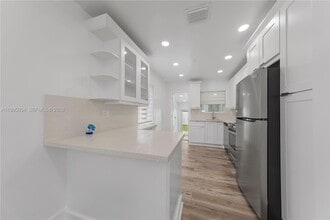 5727 SW 3rd St in Miami, FL - Building Photo - Building Photo