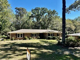 608 Northside Dr in Enterprise, AL - Building Photo