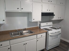 4166 Hanes Dr in Decatur, GA - Building Photo - Building Photo