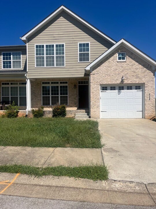 828 Denzil Ave in Bowling Green, KY - Foto de edificio