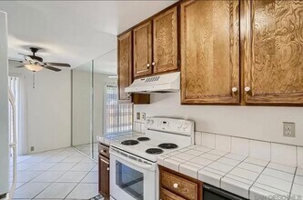 10705 Caminito Bravura in San Diego, CA - Building Photo - Building Photo