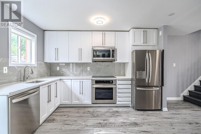 367 Ferndale Dr S in Barrie, ON - Building Photo - Building Photo