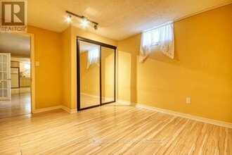 74 Fletcherdon Crescent in Toronto, ON - Building Photo - Building Photo