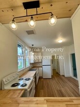 8770 Fox St in Los Molinos, CA - Building Photo - Building Photo