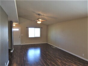 577 E Eaton Rd in Chico, CA - Building Photo - Building Photo