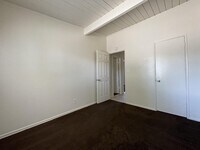 1346 Ave H 15 photo'