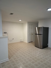 3394 Nadia Loop, Unit Lower Level in Woodbridge, VA - Foto de edificio - Building Photo