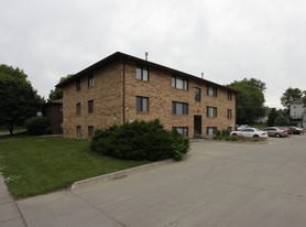 4620 Meredeth Street Apartments