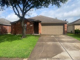 1107 Alexandria Dr in Forney, TX - Building Photo
