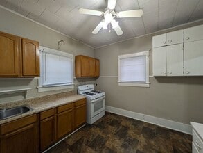 1819 10th St in Port Arthur, TX - Building Photo - Building Photo