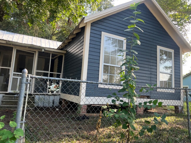 property at 526 10th Ave