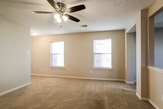 8107 Sanders Glen Ln in Humble, TX - Building Photo - Building Photo