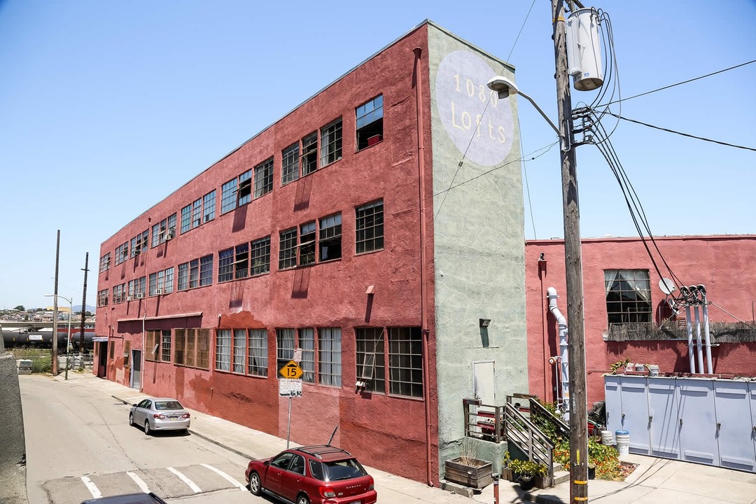 1080 Lofts in Oakland, CA - Foto de edificio