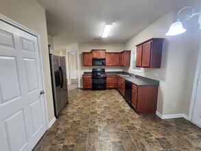 1428 Autumn Wood Trail in Sugar Hill, GA - Building Photo - Building Photo