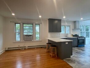 134 Highland Ave in Midland Park, NJ - Building Photo - Building Photo