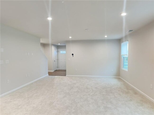 9071 Celtic Dr in Winston, GA - Building Photo - Building Photo