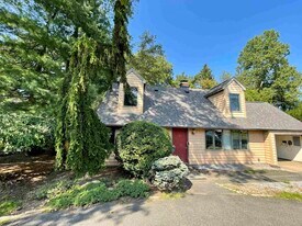 149 W Clinton Ave in Tenafly, NJ - Building Photo