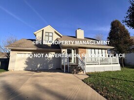 6008 W 158th St in Overland Park, KS - Building Photo