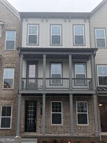 225 Spike Trl SE in Smyrna, GA - Building Photo