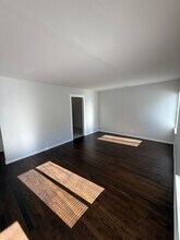 744 Whipple Ave in Redwood City, CA - Building Photo - Building Photo