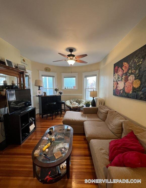 121 Liberty Rd, Unit 3 in Somerville, MA - Foto de edificio - Building Photo