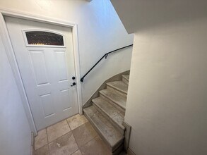 11924 Magnolia Blvd in Los Angeles, CA - Building Photo - Building Photo