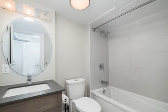 405 Tweedsmuir Ave in Ottawa, ON - Building Photo - Building Photo