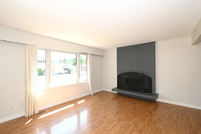 1362 Aleza Crescent in Prince George, BC - Building Photo - Building Photo