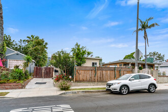 4324 Brunswick Ave in Los Angeles, CA - Building Photo - Building Photo