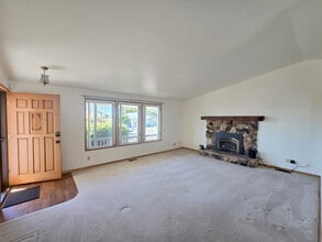 164 N Harbor St in Rockaway Beach, OR - Building Photo - Building Photo