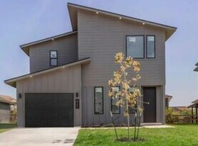 3006 Alpha Wolf Ct in College Station, TX - Building Photo