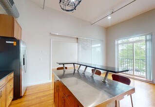 960 Broadway in Chelsea, MA - Building Photo - Building Photo
