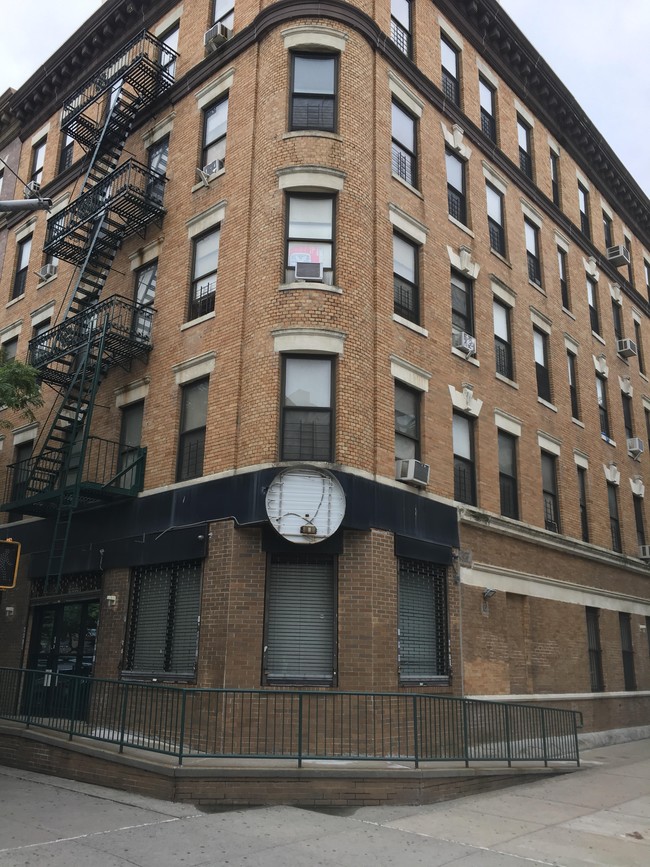 2859-2863 Frederick Douglass Blvd in New York, NY - Building Photo - Building Photo