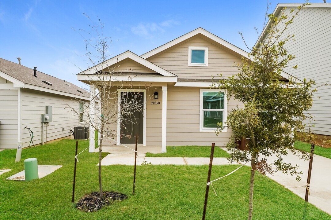 20358 Andesine Ridge in San Antonio, TX - Building Photo
