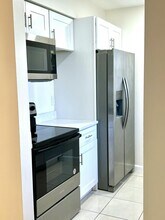 102 Shoreview Dr in Greenacres, FL - Building Photo - Building Photo