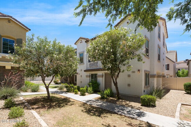 property at 751 N Port Dr