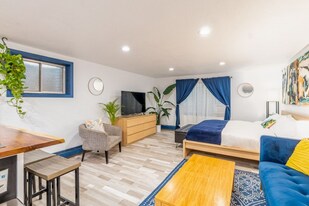 706 E Stuart St in Fort Collins, CO - Building Photo