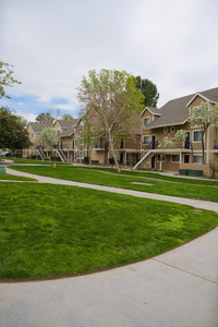 Sierra Canyon Apartments - 6